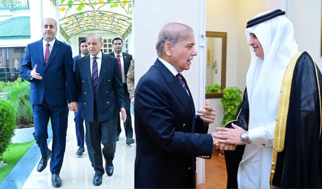 PM with Qatar and KSA envoys in Islamabad