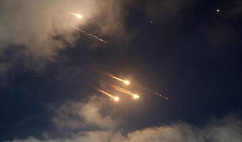 Interceptions of Iranian ballistic missiles seen in northern Israel, June 14, 2025