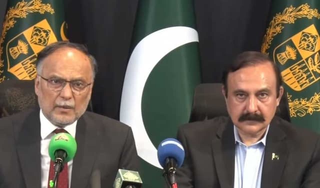 Planning minister Iqbal touches down China – PlanComPakistan