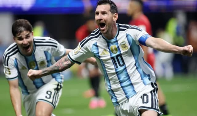 Argentina survive World Cup scare with late 3-2 win over Egypt Argentina survive World Cup scare with late 3-2 win over Egypt