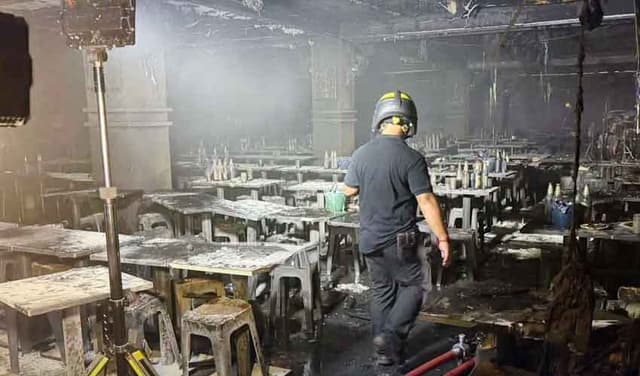 Bangkok pub fire kills 27