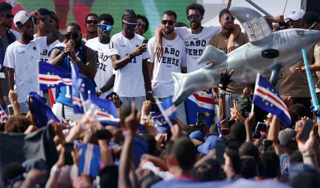 Heroes' welcome for Cape Verde squad