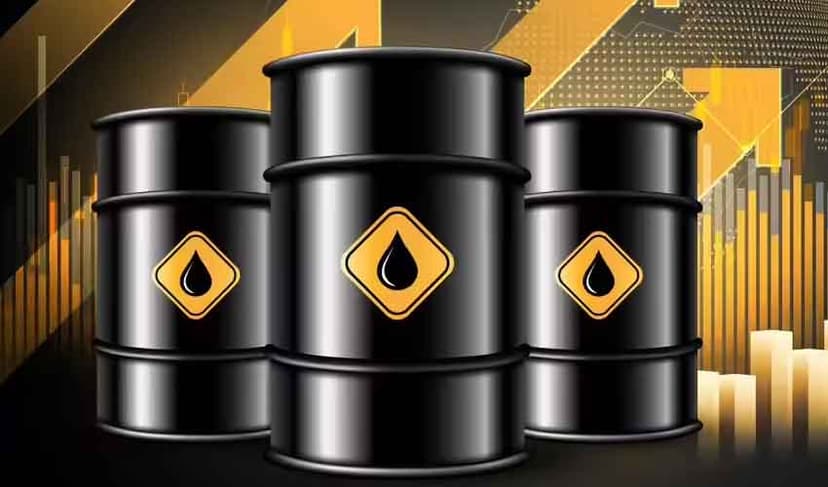 Oil prices fall sharply after Strait of Hormuz reopening announcement (Courtesy: File)