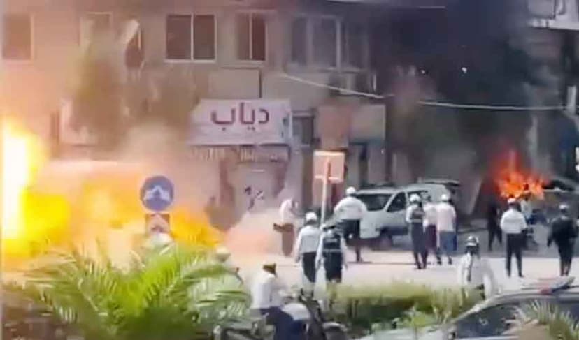 Damascus blasts near hotel used by Macron wound 18