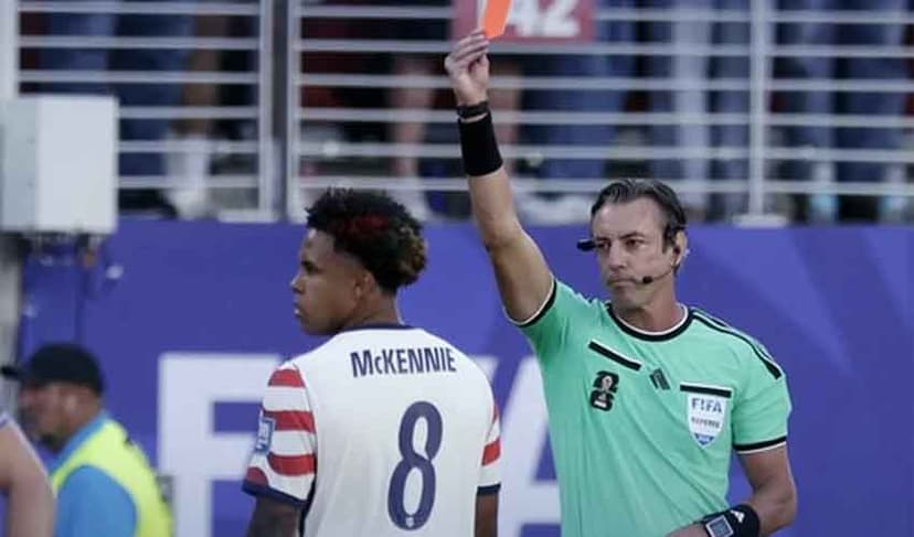 FIFA backs referee after Trump criticism