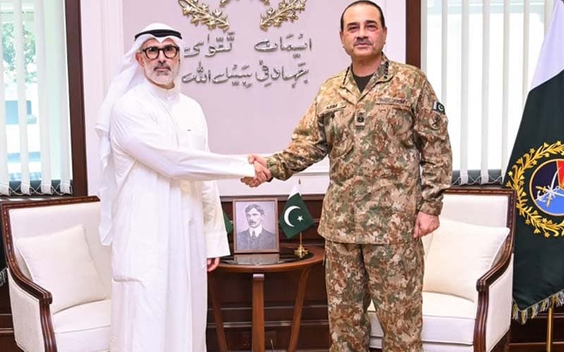 Kuwait's FM praises Pakistan’s peace role in meeting with CDF (Courtesy: File)