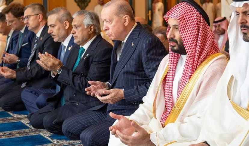 Defence pact: Leaders offer prayers for regional peace (Courtesy: @spagov)