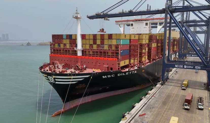 MSC Diletta leaves Karachi port for UAE (Courtesy: File)