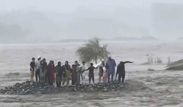 Emergency response committee orders faster relief, rehabilitation efforts (Courtesy: File)