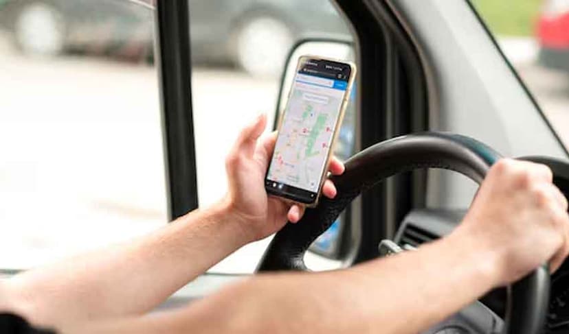 Online taxi drivers barred over criminal record (Courtesy: File)