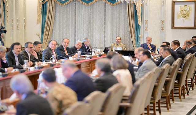 PM says exports to Gulf continue despite regional tensions (Courtesy: File)