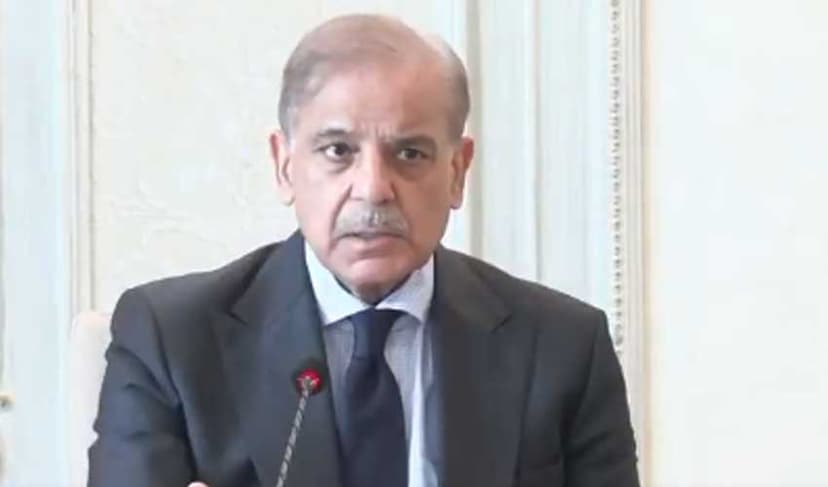 PM calls for private equity fund to steer economy towards prosperity )Courtesy: File)
