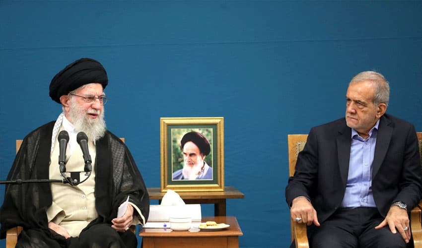 Pezeshkian-khamenie Pezeshkian-khamenie