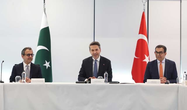 Pakistan, Turkiye to foster power sector ties  (Courtesy: @aBayraktar1)