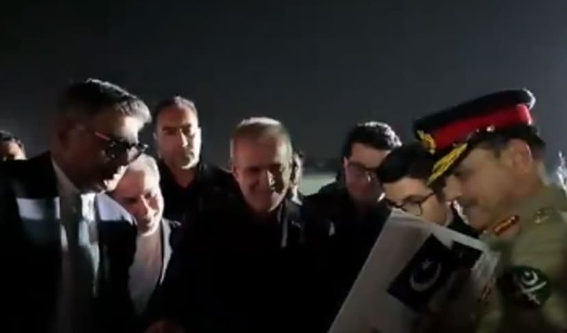 Pezeshkian ends Pakistan visit; Shehbaz hopeful Islamabad MoU to become agreement (Courtesy: screengrab)