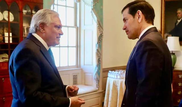 Rubio meets Dar, acknowledges Pakistan’s regional peace efforts (Courtesy: @ForeignOfficePk)