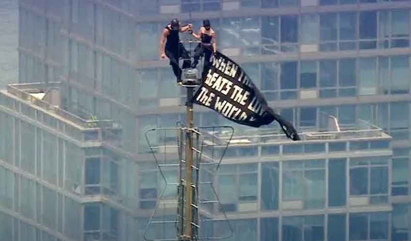 Russian couple climb Empire State Building