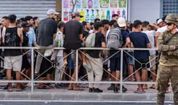 Spain says migrants are returning