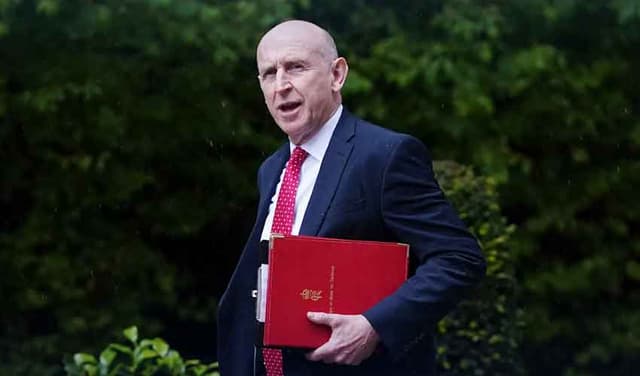 UK defence minister Healey quits