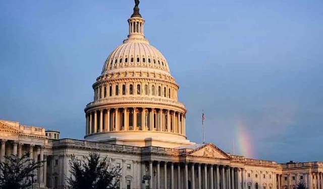 US House votes for measure that would end Iran war