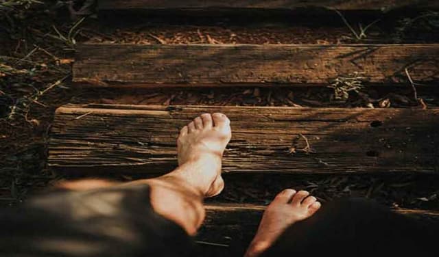'Barefoot walking may benefit health' (Courtesy: Representational Image)