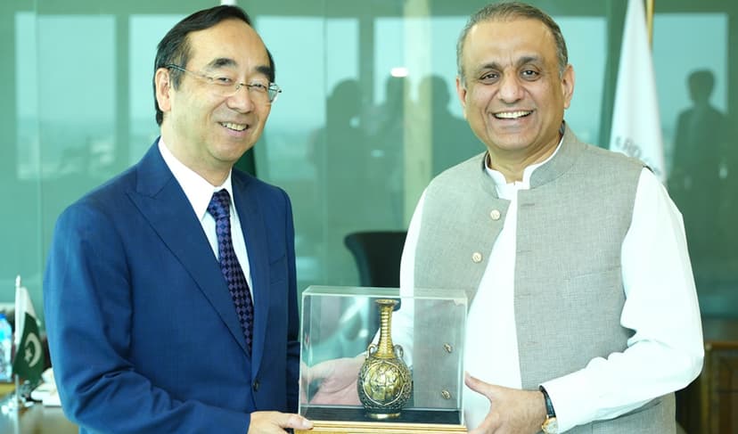 Abdul Aleem Khan meets Japanese Ambassador
