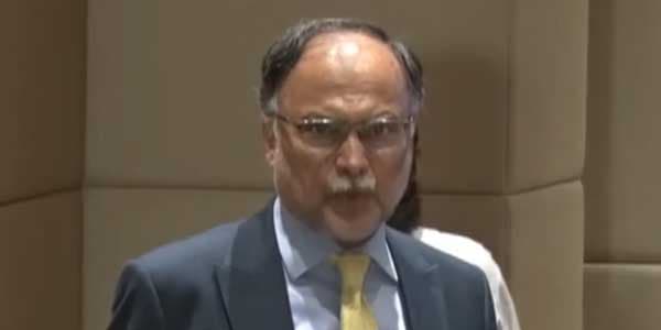 Planning minister Iqbal touches down China – PlanComPakistan