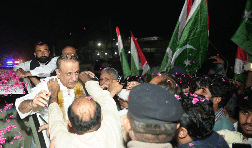 Markae-Haq Convention : Aleem Khan receives warm welcome from IPP workers (Courtesy: Online)