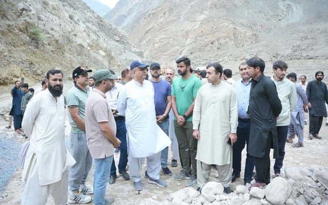 Aleem Khan visits flood-stricken areas in GB (Courtesy: File)