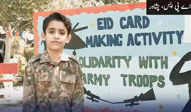 Peshawar students crafted Eid cards for soldiers on Pak-Afghan border (Courtesy: Online)