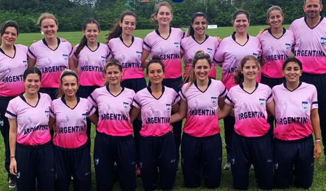 Photo: @imfemalecricket/X