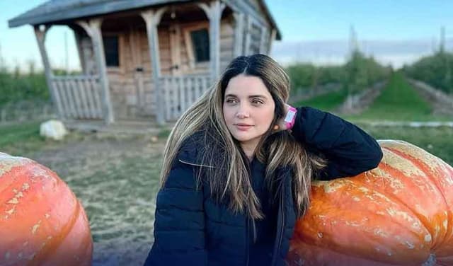 Armeena Khan