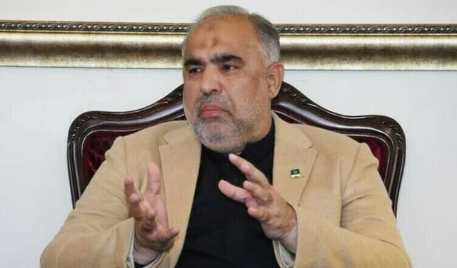 40-year long war harmed Fata's economy: Qaiser  – File