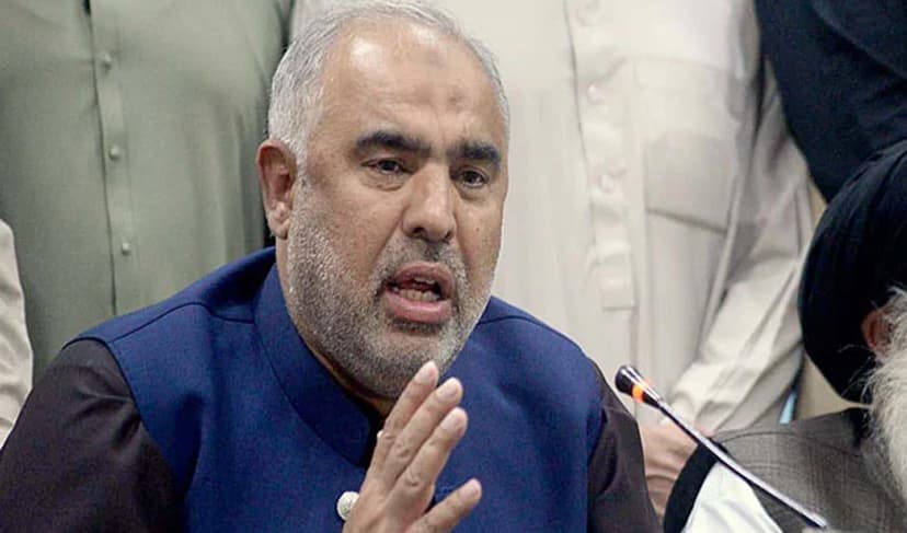 PTI will lock horns against govt with verve: Qaiser – File