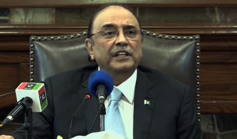 Zardari departs for Lisbon to offer condolences on Prince Karim Aga Khan's passing (Courtesy: File)