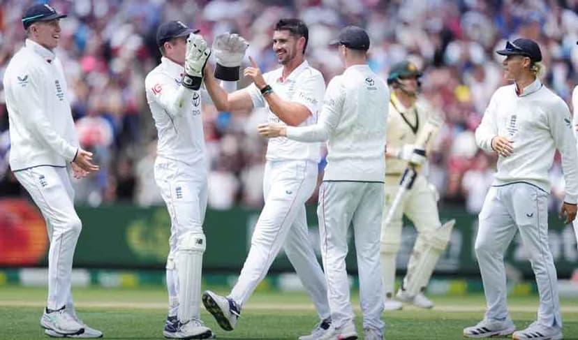 Australia bowled out
