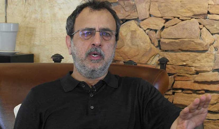 Leghari credits Shehbaz for Rs135bn PIA bid (Courtesy: File)