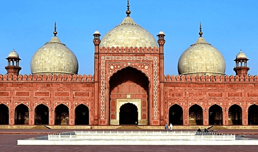 Eidul Fitr prayer timings in parts of Pakistan (Courtesy: Online)