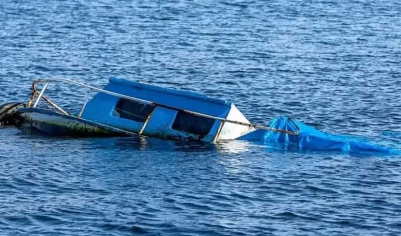 At least 20 die in migrant shipwreck off Italian island of Lampedusa (Courtesy: File)