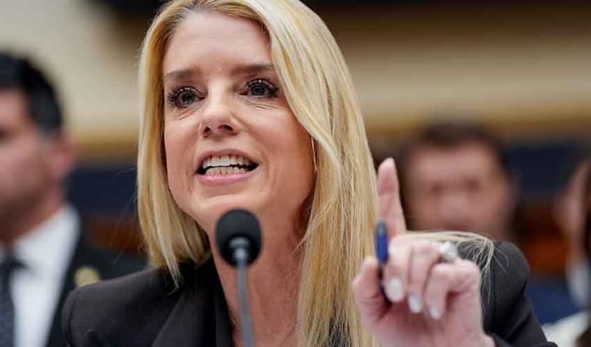 US lawmakers accuse Bondi