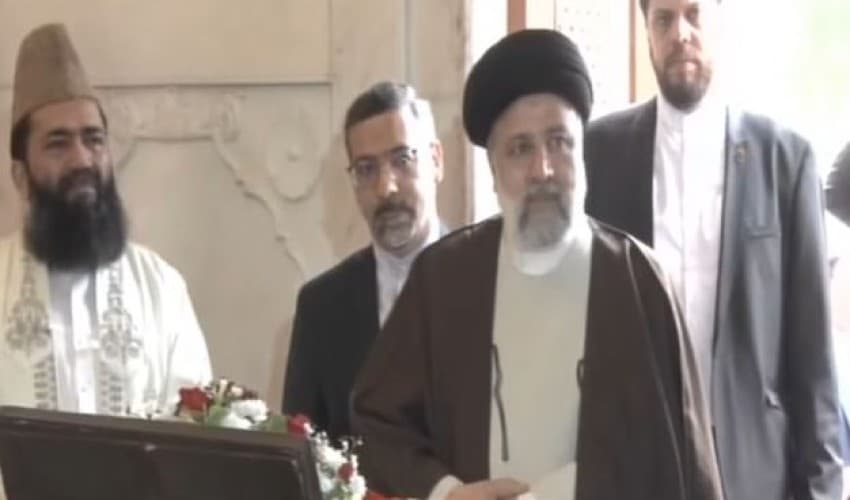 Iran President Raisi visits Iqbal’s mausoleum – screengrab Iran President Raisi visits Iqbal’s mausoleum – screengrab