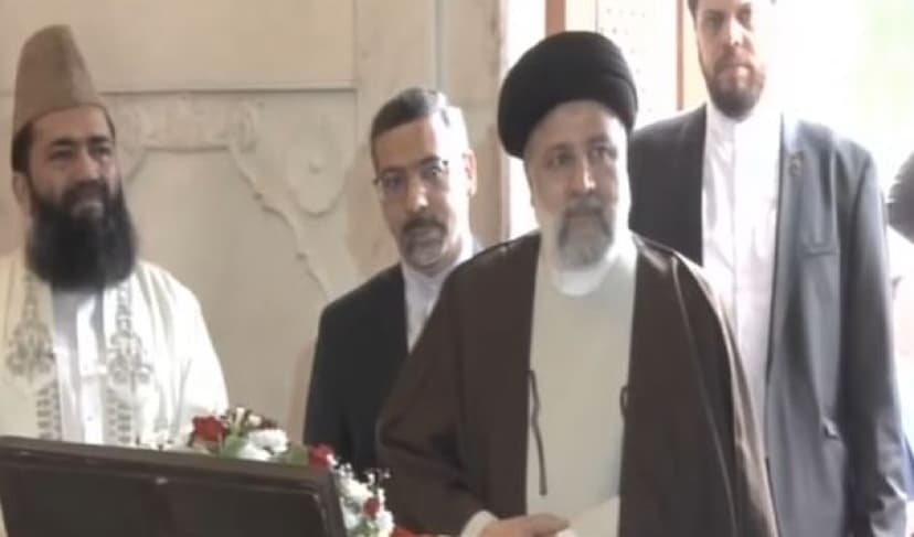 Iran President Raisi visits Iqbal’s mausoleum – screengrab