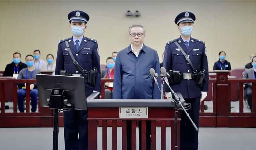 China executes former official