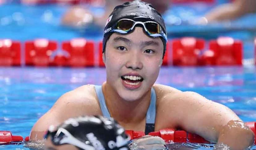 Chinese swimmer