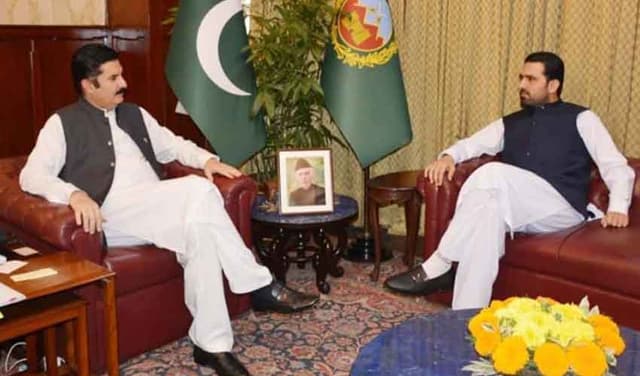 Kundi, CM Afridi discuss CNG closure, wheat restrictions (Courtesy: File)