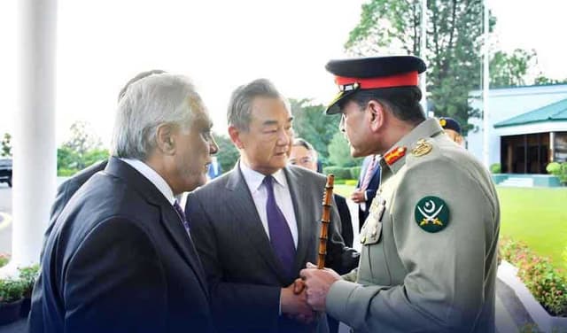 Wang Yi sees Pakistan Army firm guardian of China-Pakistan ties (Courtesy: File)