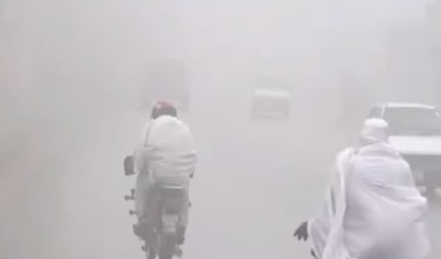 Cold weather grips Peshawar, parts of KP – Files