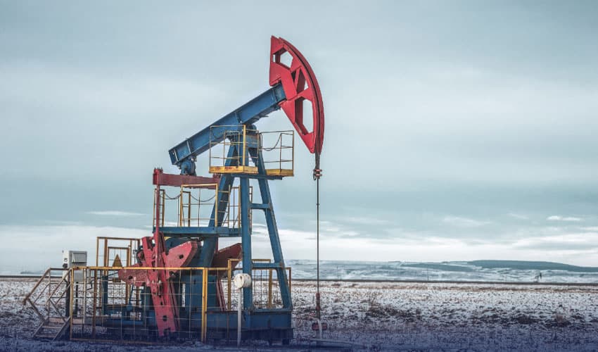 Oil prices rise
