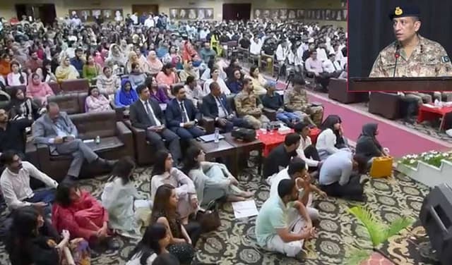 DG ISPR addresses students at Government College University (Courtesy: File)