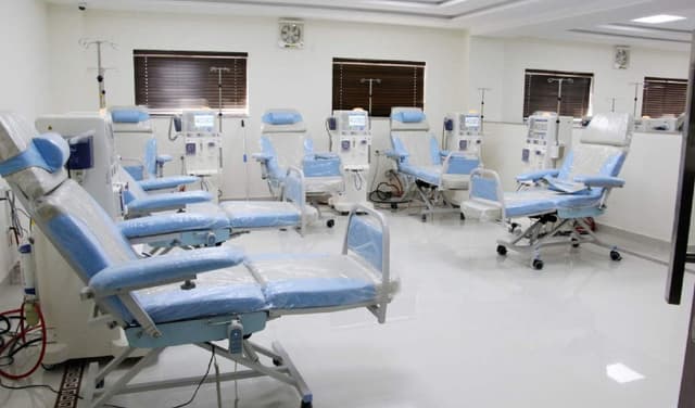Punjab health minister stresses improved standards in dialysis centers (Courtesy: File)